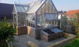 Das Gewächshaus ist fertig