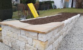 11. Hochbeet mit Sandstein-Arbeitsplatte